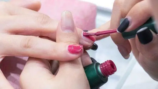 美甲店小程序开发方案，美甲店小程序功能介绍与推广方式！